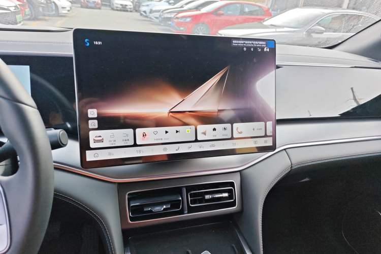 Used BYD Song L DM-i 2025 Intelligent Driving Version 112 km Beyond-Range Type
