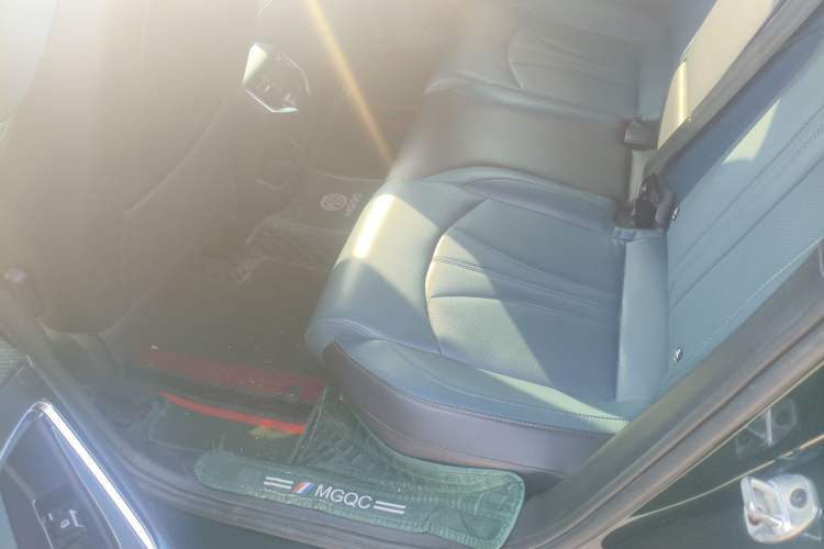 Used MG 7 2023 1.5T DCT Luxurious Supreme Edition
