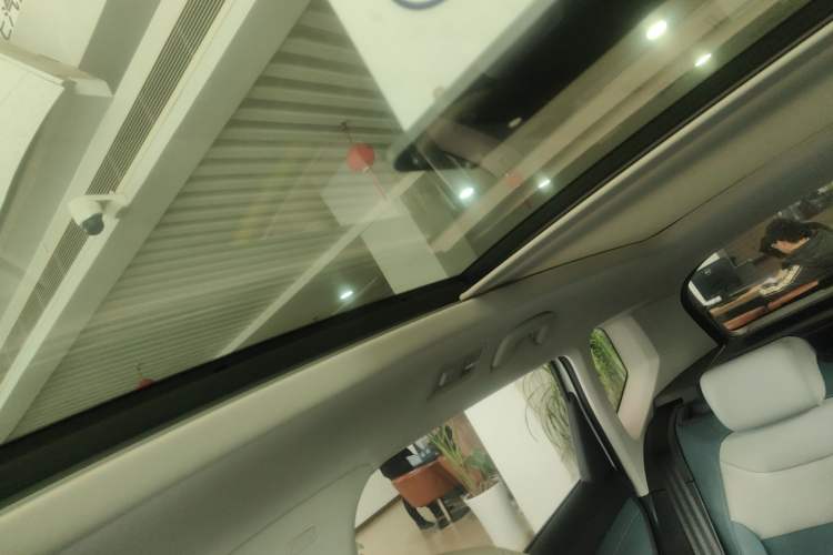 Used Volkswagen Tharu 2024 300TSI Two-Wheel-Drive Moon Luxury Edition
