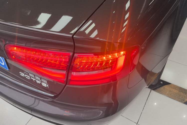 Used Audi A4L 2016 30 TFSI Collector's Edition Automatic Comfort Model
