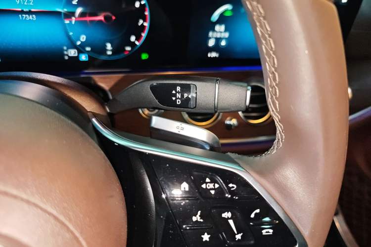 Used Mercedes-Benz E-Class 2023 E 260 L
