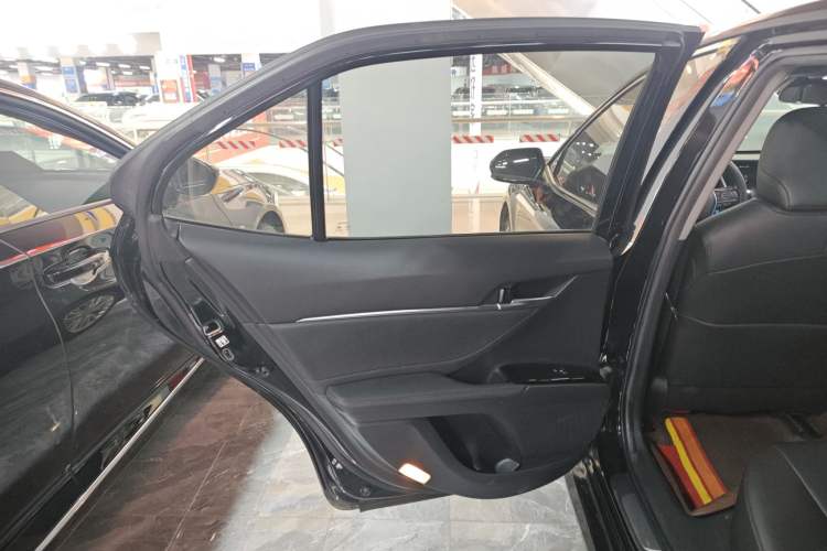 Used Toyota Camry 2019 2.5G Luxury Edition China VI Standard
