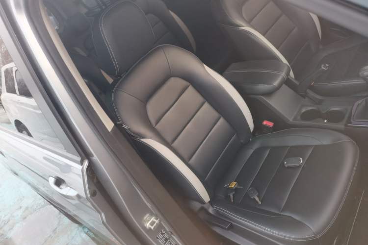 Used Wuling Zhengcheng 2021 1.5T Manual Luxury Version
