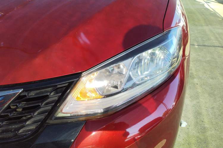 Used Nissan Tiida 2020 1.6L CVT Cool Edition
