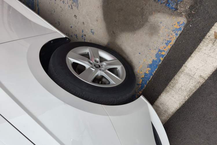 Used Skoda Fabia 2017 1.4L Automatic Car Enjoy Edition
