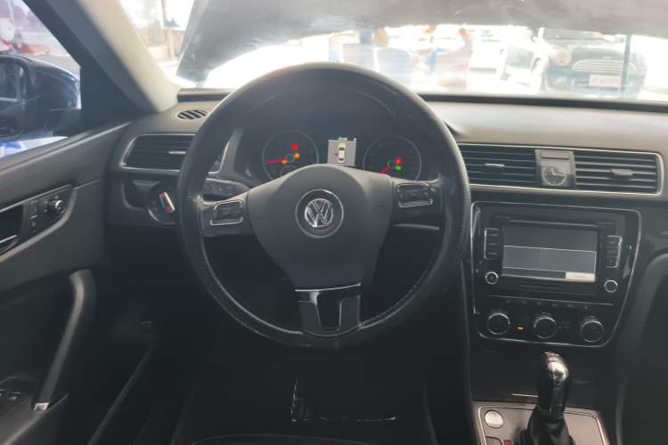 Used Volkswagen Passat 2014 2.0 TSI DSG Ultimate Edition