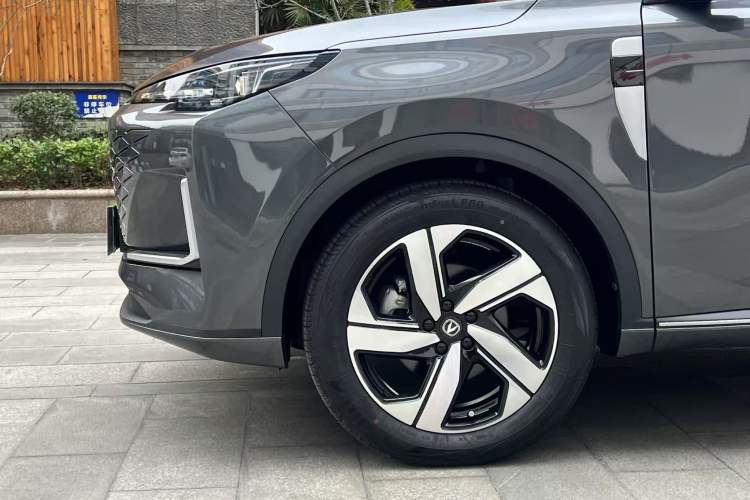 Used Changan CS55PLUS 2024 3rd Generation 1.5T DCT Prestige Model
