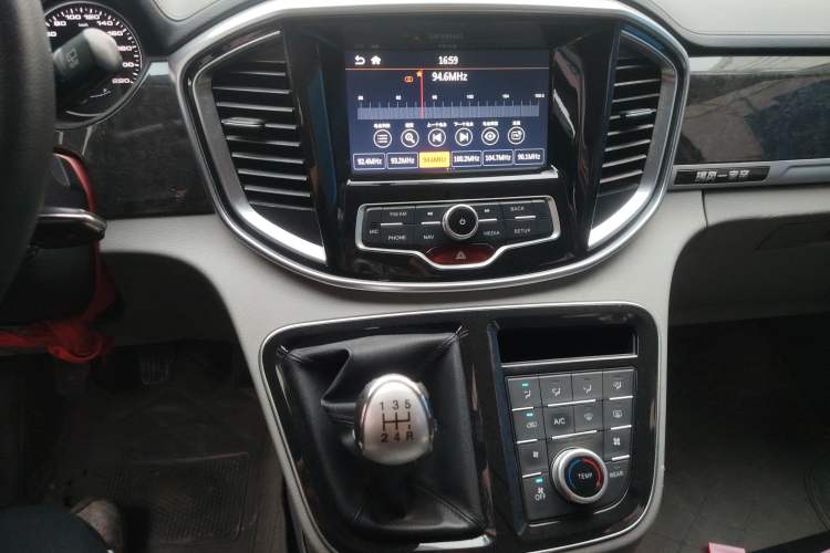 Used  M4 2016 2.0L manual luxury edition
