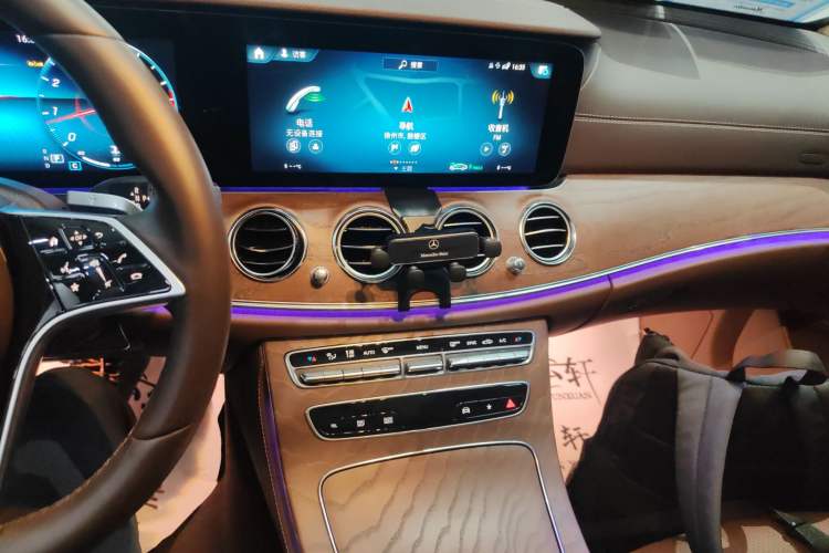 Used Mercedes-Benz E-Class 2023 Updated E 300 L Fashion Edition
