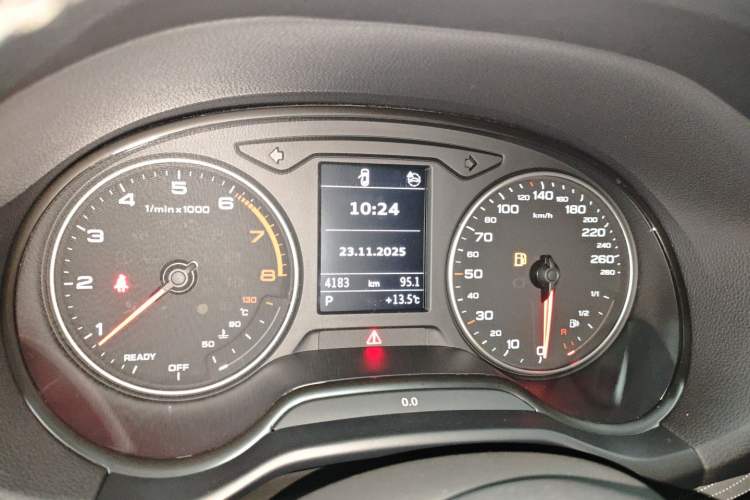 Used Audi Q2L 2024 35TFSI Fashionable and Elegant Version
