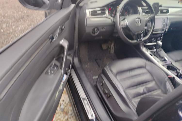 Used Volkswagen Passat 2017 280TSI DSG Luxury Edition
