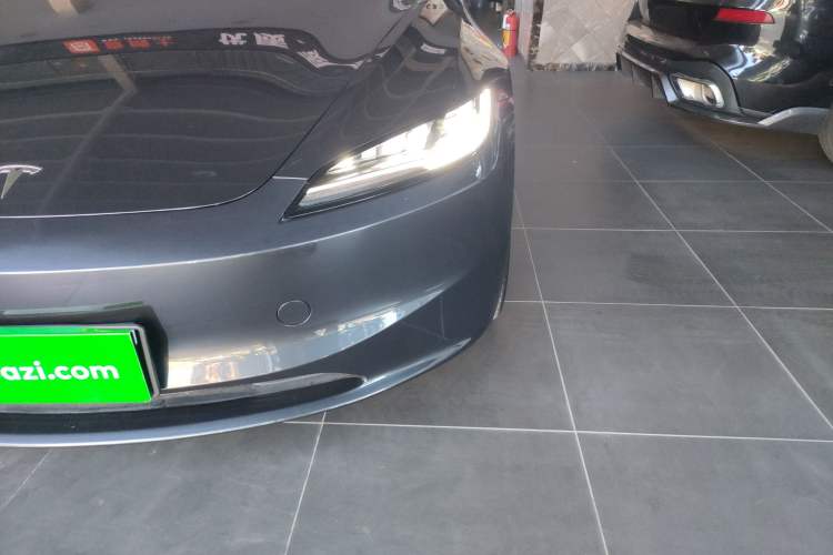 Used Tesla Model 3 2023 Long-Range All-Wheel-Drive Version
