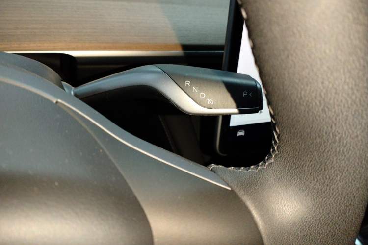 Used Tesla Model Y 2021 Standard Range Rear-Wheel Drive Version