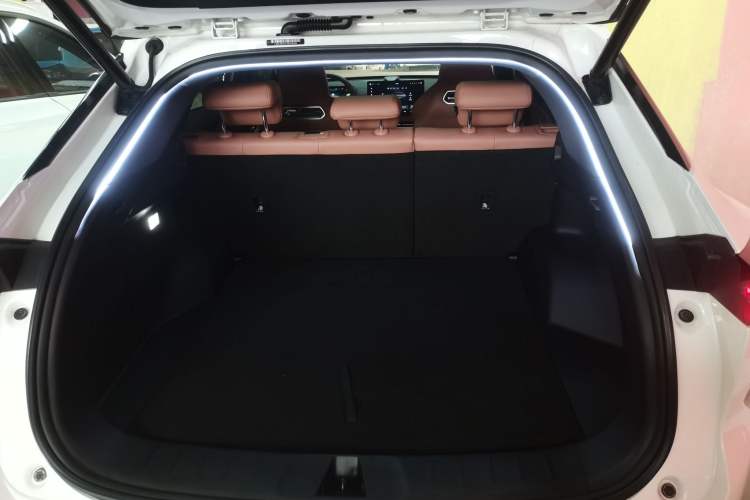 Used Changan UNI-Z New Energy 2024 Blue Whale Smart Electric iDD 125km Excellence Model
