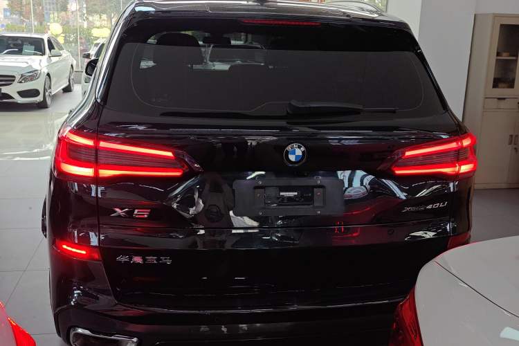 Used BMW X5 2022 Restyled xDrive 40Li M Sport Package
