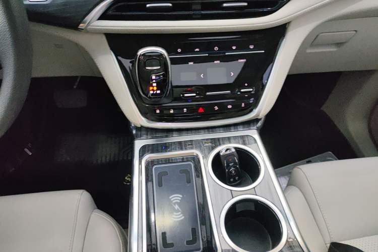 Used Buick GL8 2023 ES Lu Zun Comfort Model
