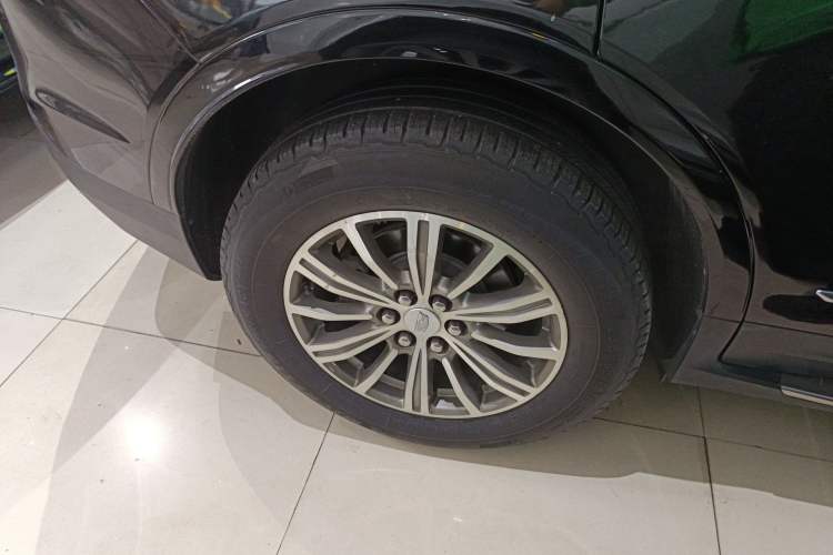 Used Cadillac XT5 2016 25T Luxury Model
