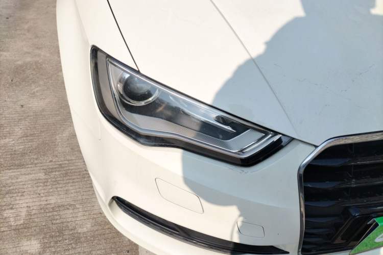 Used Audi A3 2014 Limousine 40 TFSI S line Comfort Model