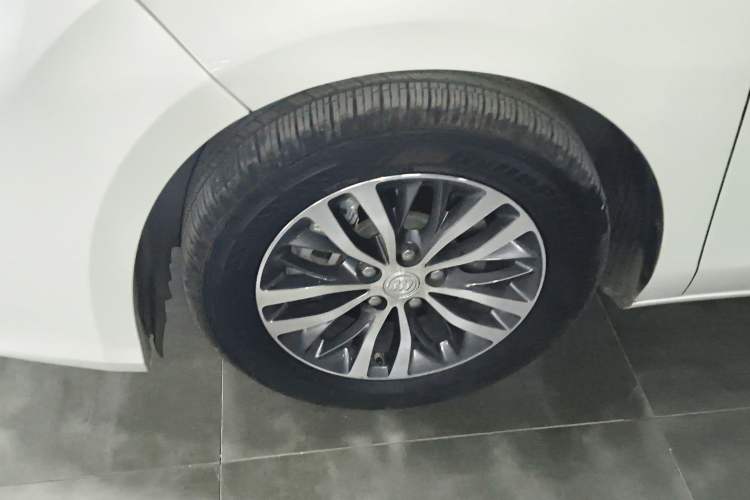 Used Buick GL8 2022 ES Landtrek 653T Comfort Edition