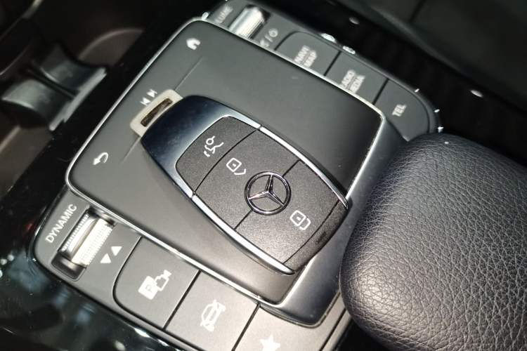 Used Mercedes-Benz A-Class 2022 Revised Version A 200 L Sport Sedan Fashionable Style
