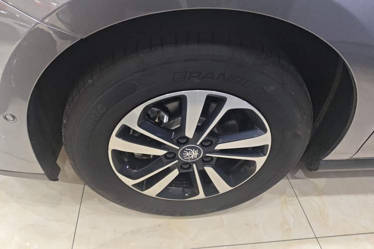 Used BYD Qin PLUS 2025 DM-i Smart Drive 120KM Superior Model