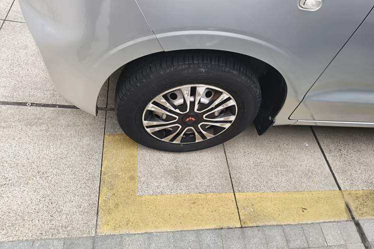 Used Wuling Hongguang V 2022 1.5L Jingqu Edition Electric-Assist LAR
