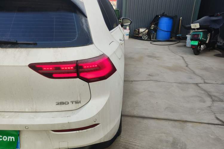 Used Volkswagen Golf 2023 Facelift 280TSI DSG R-Line Lite