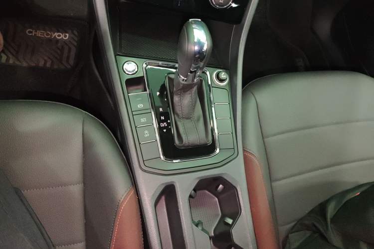 Used Volkswagen Bora 2019 Revised Version 1.5L Automatic Elite Edition China VI Standard