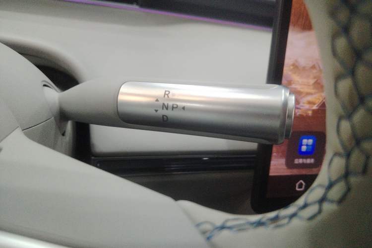 Used Hima Luxeed S7 2025 855 km Max
