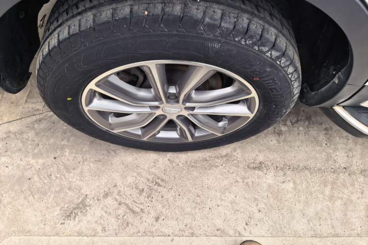 Used Geely Auto Emgrand X7 Sport 2020 1.8TD DCT Two-Wheel Drive Smart Connect 4G-Enabled Version
