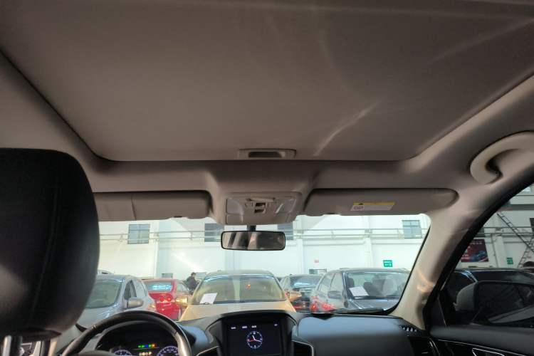 Used Dongfeng Aeolus AX7 2018 Classic 1.6T Automatic Luxury Model