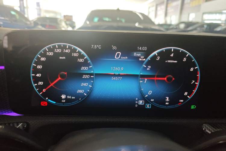 Used Mercedes-Benz A-Class 2022 Revised Version A 200 L Sport Sedan Fashionable Style
