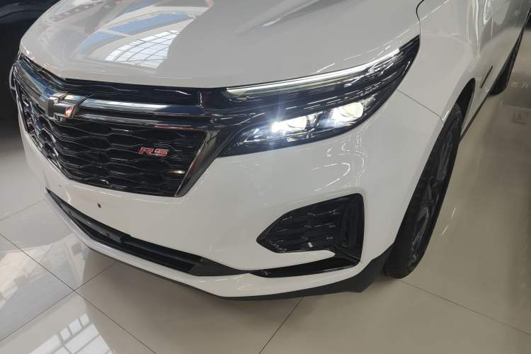 Used Chevrolet Equinox 2023 Mild Hybrid 2.0T RS Smart Boundary-Pushing Edition
