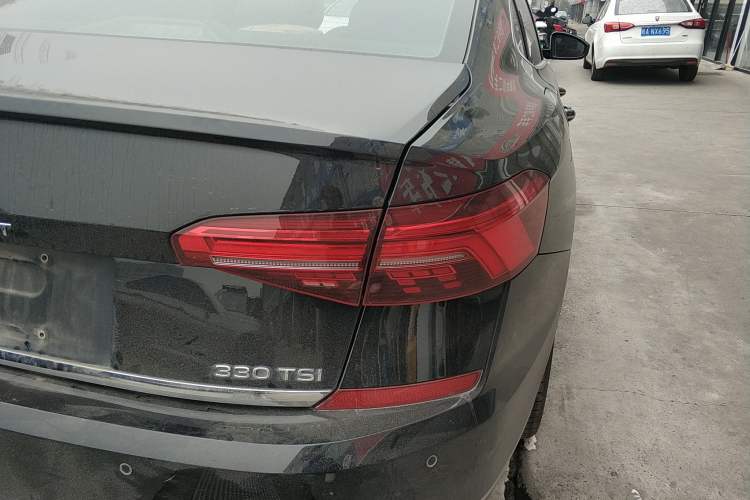 Used Volkswagen Passat 2020 Revised Version 330TSI Luxury Edition China VI Standard
