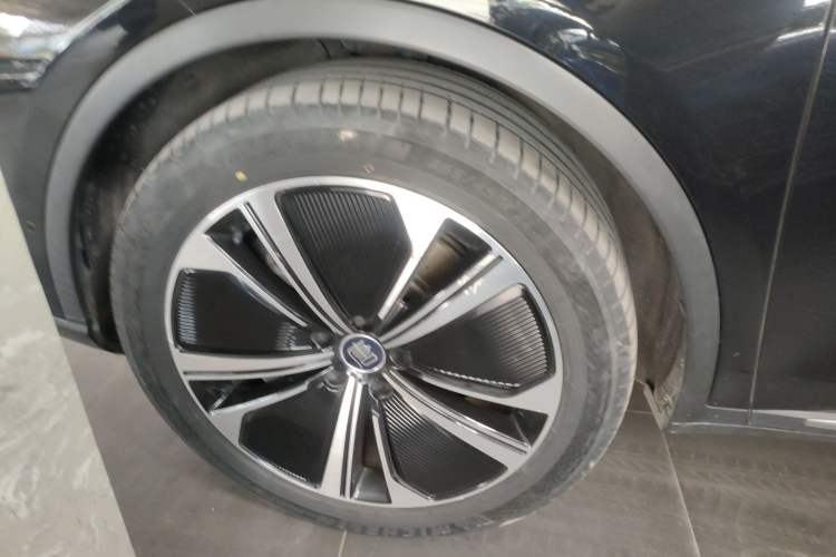 Used BYD Tang New Energy 2022 EV 635 km All-Wheel-Drive Flagship Model