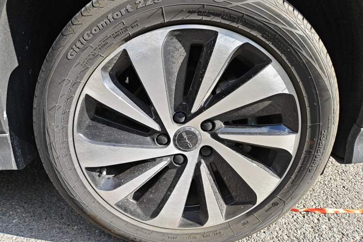 Used BYD Song PLUS New Energy 2024 HONOR Edition DM-i 110km Flagship PLUS
