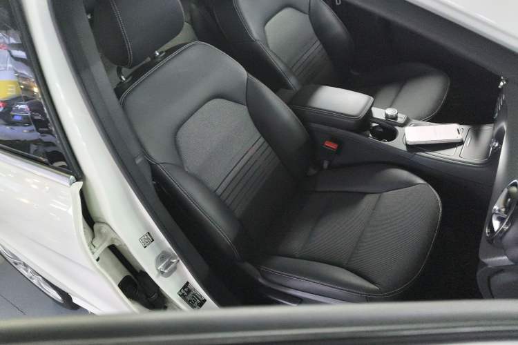 Used Mercedes-Benz B-Class 2015 B 200 Sport Edition
