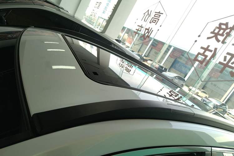 Used Toyota FRONTLANDER 2023 2.0L Smart Electric Hybrid Dual-Engine Deluxe Version
