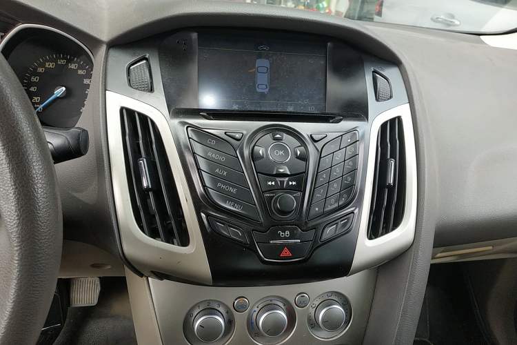 Used Ford Focus 2012 Sedan 1.6L Automatic Comfort Model
