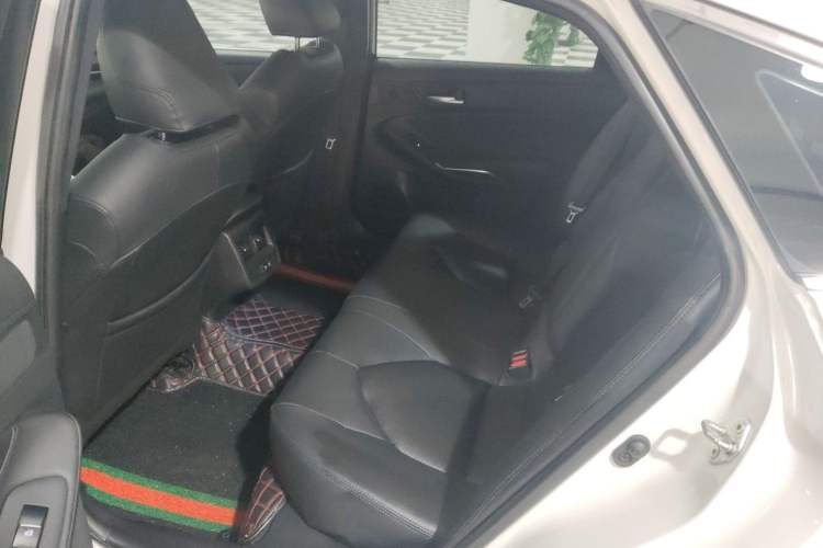 Used Toyota Avalon 2019 2.0L Ambition Edition China VI
