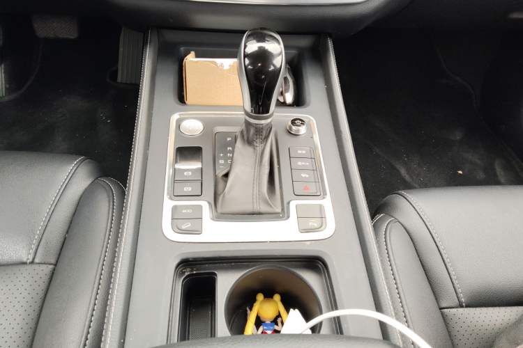 Used BYD Tang 2018 2.0T Automatic SmartConnect Luxury 7-Seater China V Emission Standard
