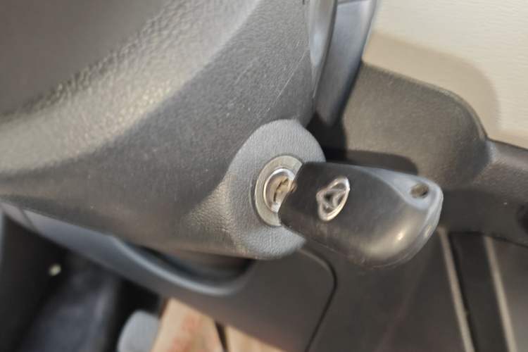 Used Oshan Olisway 2015 1.2L Manual Enjoyment Model
