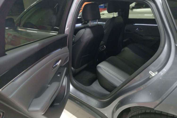 Used BYD Qin L 2024 DM-i 80KM Leading Model
