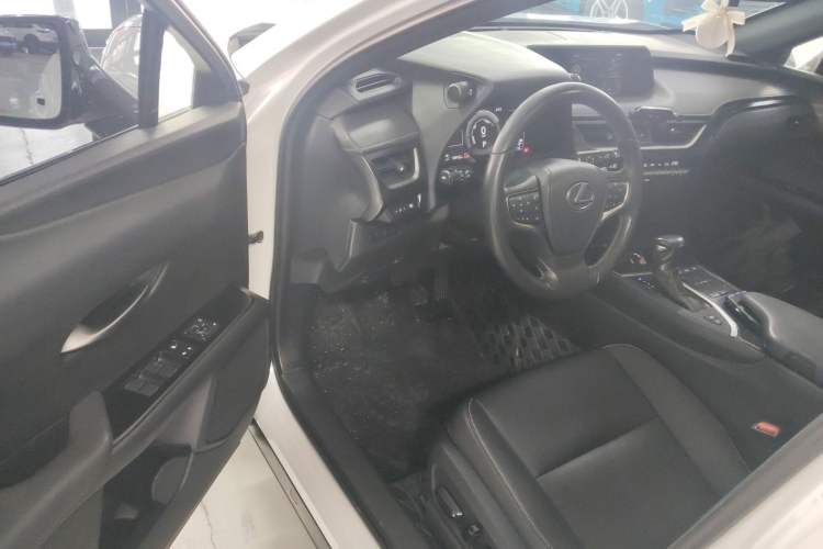 Used Lexus UX 2020 260h Explore & Adventure Edition