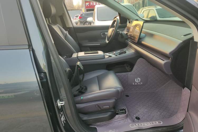 Used Leapmotor C16 2024 Range-Extended 200 Luxury Edition