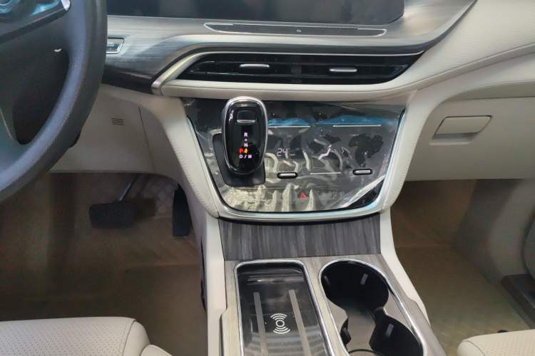 Used Buick GL8 2022 ES Landtrek 653T Comfort Edition
