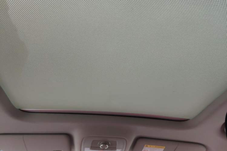 Used Roewe RX5 2016 20T Two-Wheel Drive Automatic Flagship Edition
