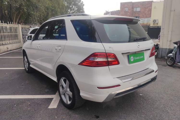 Used Mercedes-Benz M-Class 2014 ML 400 4MATIC Dynamic Model