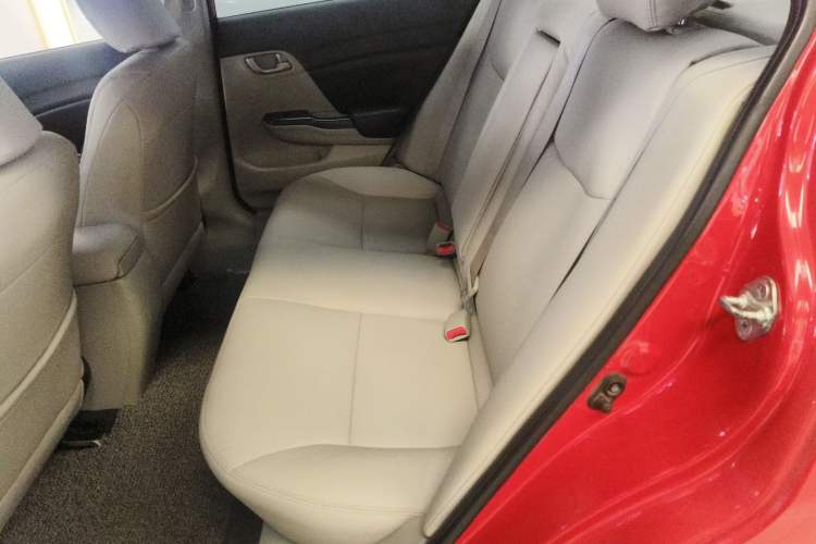 Used Honda Civic 2014 1.8L automatic comfort version
