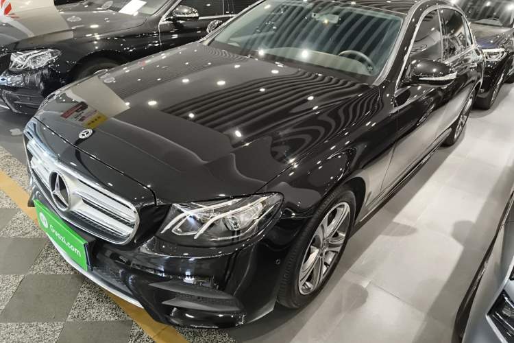 Used Mercedes-Benz E-Class 2018 Facelift E 200 L Sport Edition
